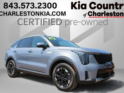Certified 2025 Kia Sorento S w/ Panoramic Sunroof Package