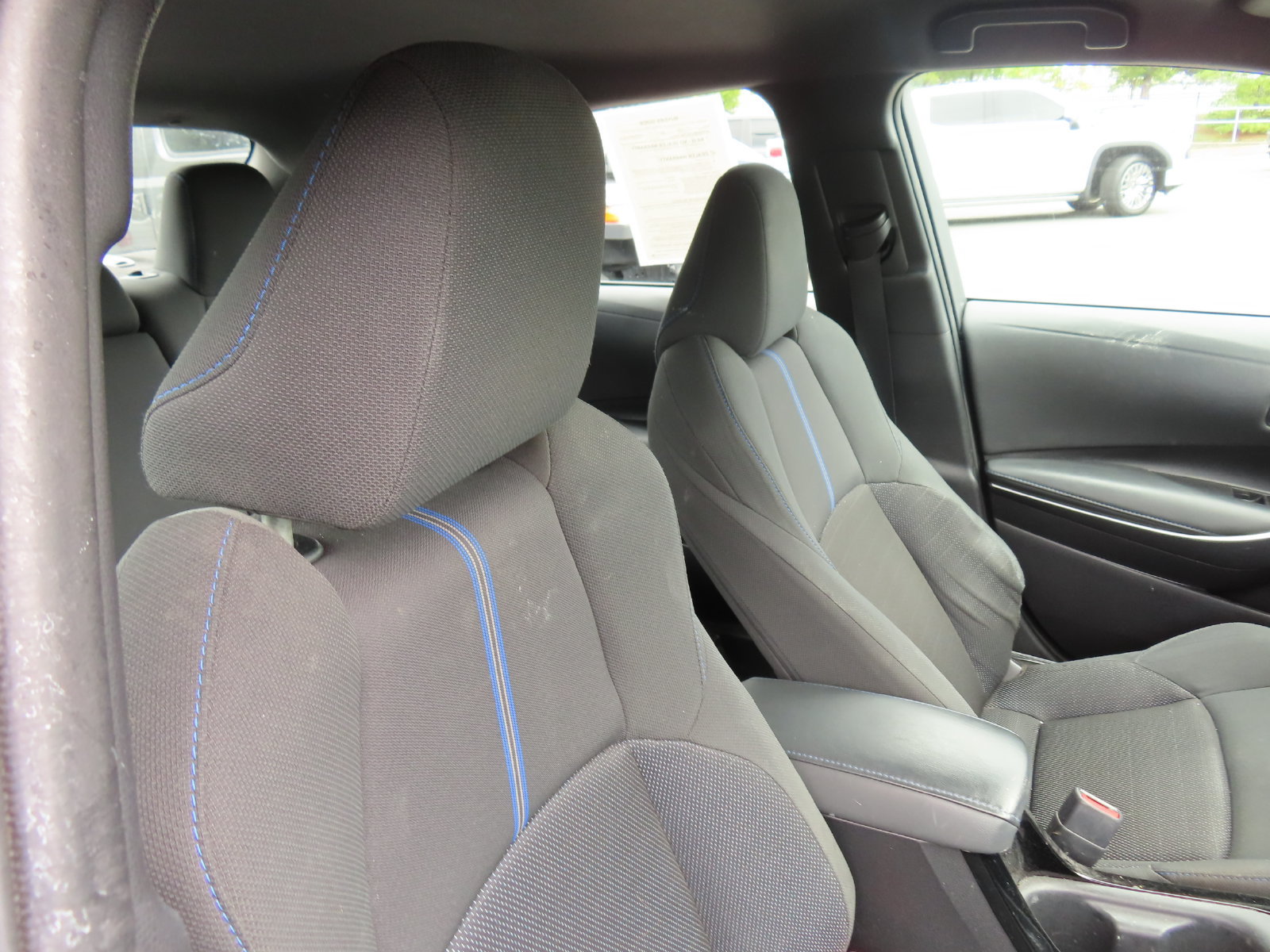 Used 2022 Toyota Corolla SE FWD image 28