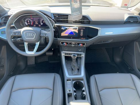 New 2025 Audi Q3 2.0T Premium image 17