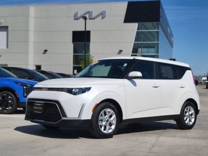 Certified 2025 Kia Soul LX w/ LX Technology Package