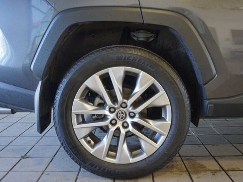 Used 2024 Toyota RAV4 XLE Premium image 30