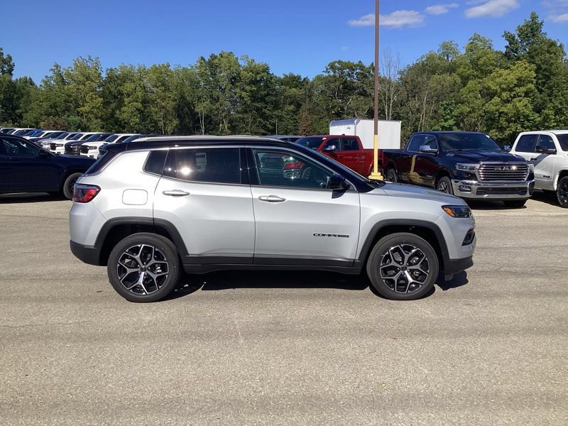New 2026 Jeep Compass Limited AWD/4WD image 8