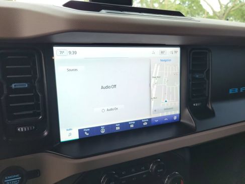 Used 2022 Ford Bronco Wildtrak AWD/4WD image 24