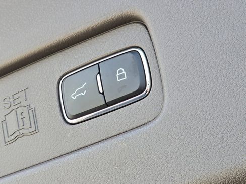 Used 2020 Lincoln Aviator Reserve RWD image 20