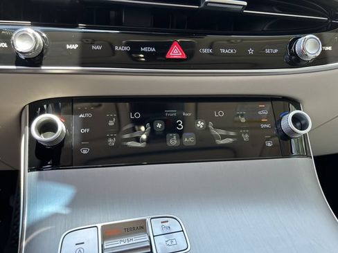 New 2026 Genesis GV70 2.5T Advanced AWD/4WD image 29