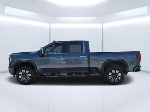 New 2026 GMC Sierra 2500 Denali w/ Denali Reserve Package image 6