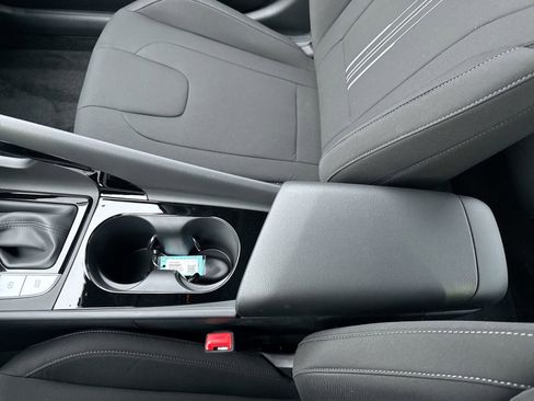 New 2026 Hyundai Elantra Blue image 21