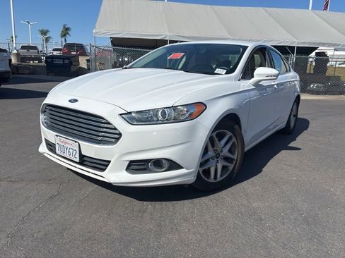 Used 2016 Ford Fusion SE w/ Equipment Group 202A FWD image 1