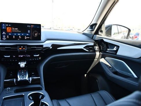 Certified 2026 Acura MDX w/ Technology Package image 19