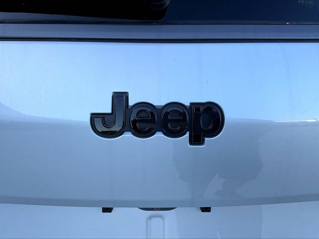 New 2026 Jeep Grand Cherokee L Limited w/ Limited Altitude Package RWD image 28