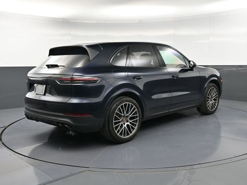 Certified 2023 Porsche Cayenne Platinum Edition AWD/4WD image 8