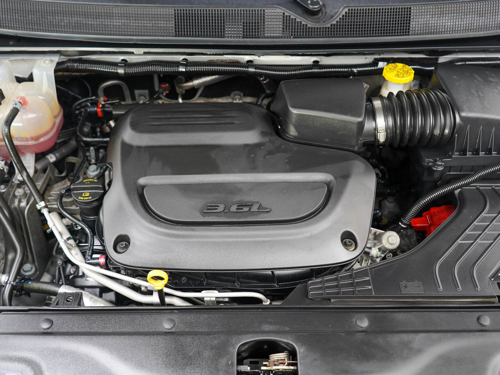Used 2023 Chrysler Pacifica Touring-L FWD image 33
