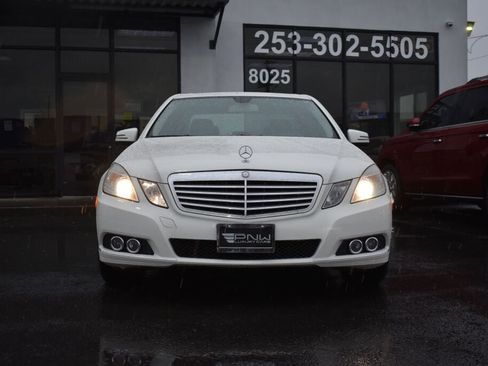 Used 2011 Mercedes-Benz E 350 Sedan image 4