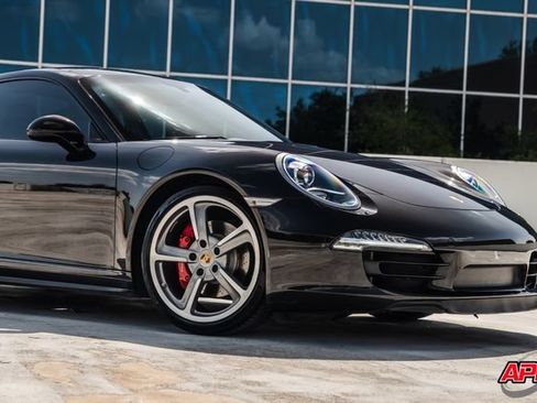 Used 2014 Porsche 911 Carrera 4S AWD/4WD image 34