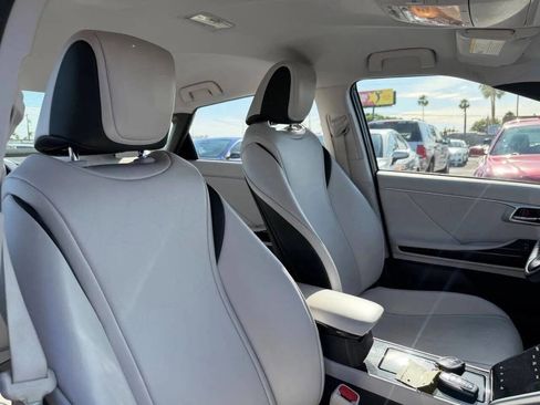 Used 2019 Toyota Mirai FWD image 30