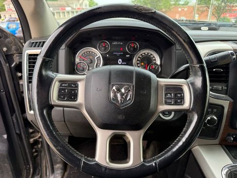 Used 2016 RAM 2500 Laramie AWD/4WD image 15