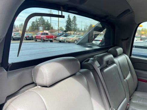 Used 2005 Chevrolet Avalanche Z71 w/ Sun And Sound Package AWD/4WD image 34