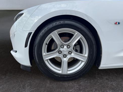 Used 2024 Chevrolet Camaro LT image 9