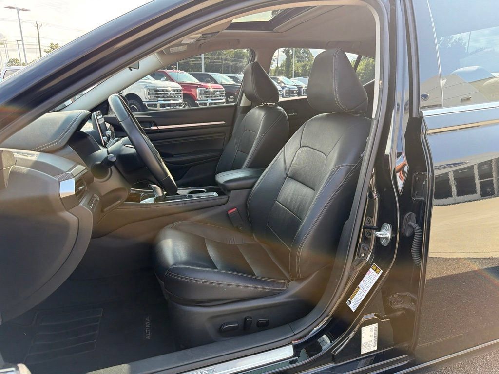 Used 2021 Nissan Altima 2.5 SL FWD image 10