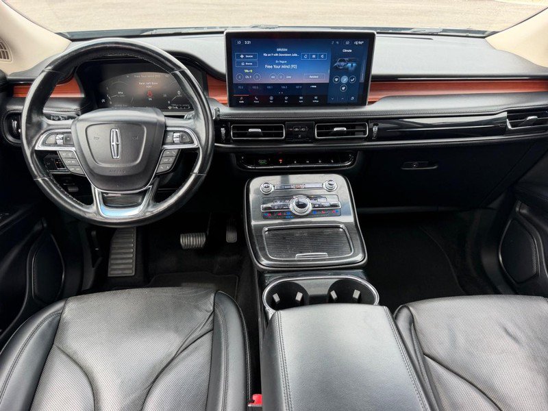 Used 2022 Lincoln Nautilus Reserve AWD/4WD image 12