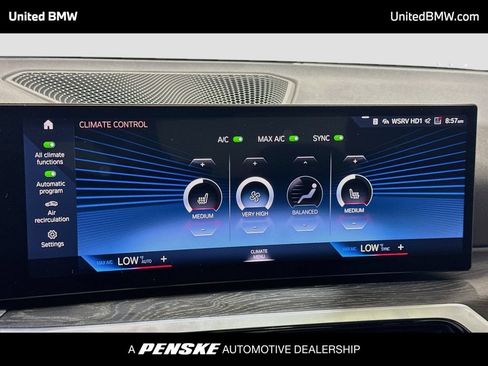 Used 2024 BMW 330i Sedan w/ M Sport Package RWD image 18