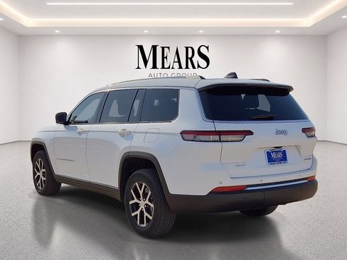 Used 2023 Jeep Grand Cherokee L Limited AWD/4WD image 3
