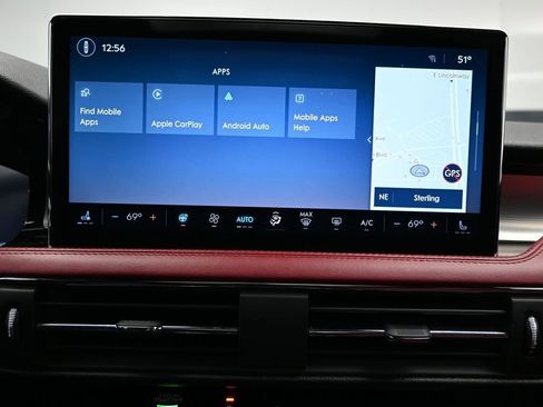 Used 2025 Lincoln Corsair Reserve w/ Jet Appearance Package image 34