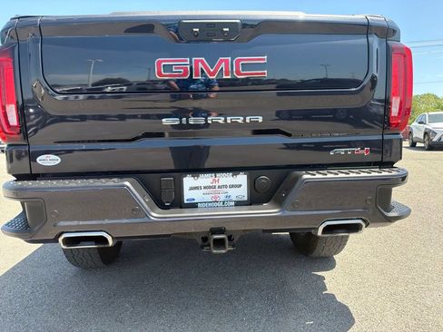 Used 2025 GMC Sierra 1500 AT4 w/ AT4 Premium Package AWD/4WD image 11