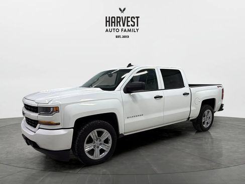 Used 2018 Chevrolet Silverado 1500 Custom w/ Custom Value Package AWD/4WD image 1