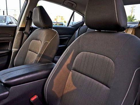 Used 2025 Nissan Altima 2.5 SV image 33