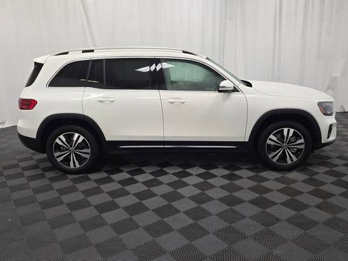 Certified 2025 Mercedes-Benz GLB 250 4MATIC image 7