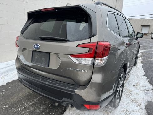 Used 2020 Subaru Forester Limited image 11