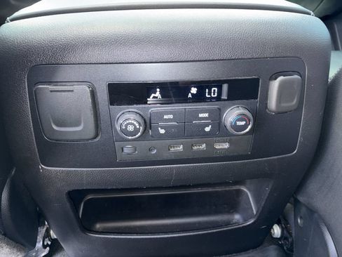Used 2018 Chevrolet Tahoe Premier RWD image 25