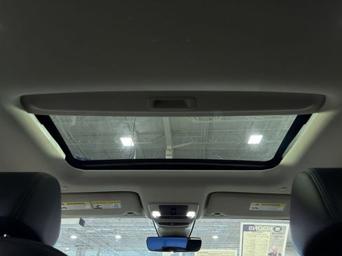 Used 2023 Honda HR-V EX-L image 37