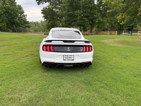 Used 2021 Ford Mustang Shelby GT500 w/ Technology Package RWD image 3