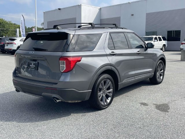 Used 2022 Ford Explorer XLT w/ Equipment Group 202A RWD image 6