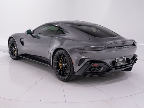 Used 2026 Aston Martin V8 Vantage Coupe RWD image 3