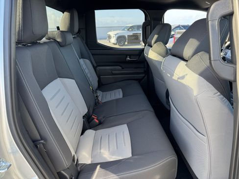 New 2025 Toyota Tacoma TRD Off-Road image 5