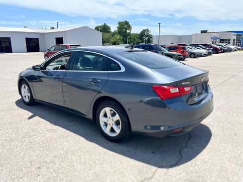 Used 2019 Chevrolet Malibu LS FWD image 4