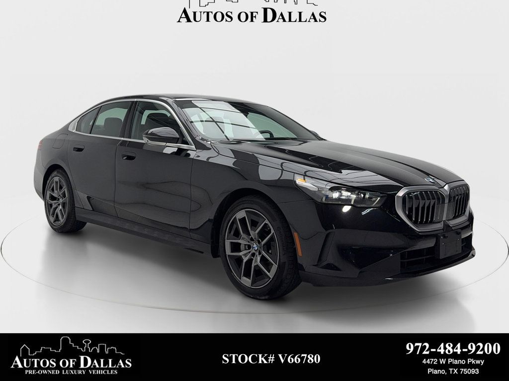 Used 2026 BMW 530i RWD image 1
