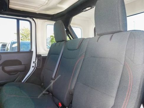 Used 2024 Jeep Wrangler Unlimited Rubicon image 24