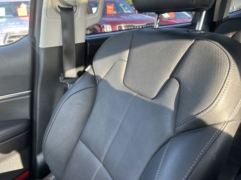 Used 2020 Kia Telluride SX w/ Towing Package FWD image 34