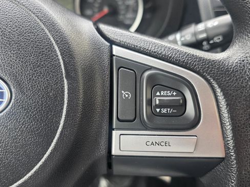 Used 2017 Subaru Forester 2.5i Premium image 19