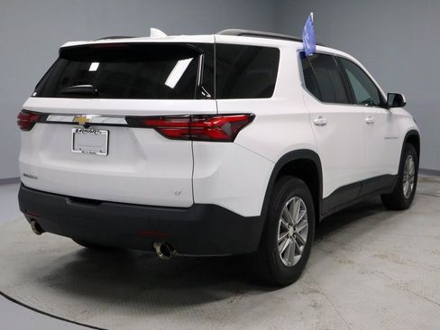 Used 2023 Chevrolet Traverse LT image 10