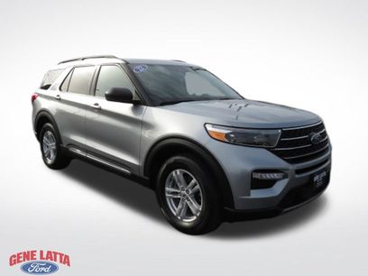 Certified 2022 Ford Explorer XLT w/ Equipment Group 202A