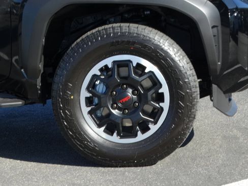 New 2026 Toyota 4Runner TRD Off-Road AWD/4WD image 4