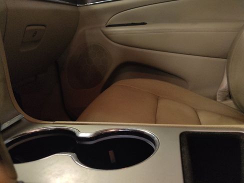 Used 2016 Jeep Grand Cherokee Limited RWD image 26