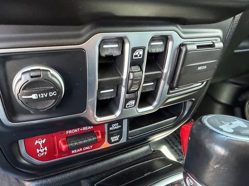 Used 2021 Jeep Wrangler Unlimited Rubicon AWD/4WD image 25