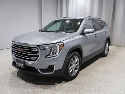 Used 2024 GMC Terrain SLT AWD/4WD image 5