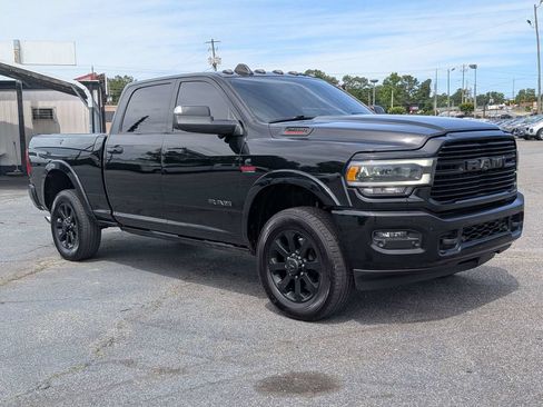 Used 2019 RAM 2500 Laramie AWD/4WD image 2